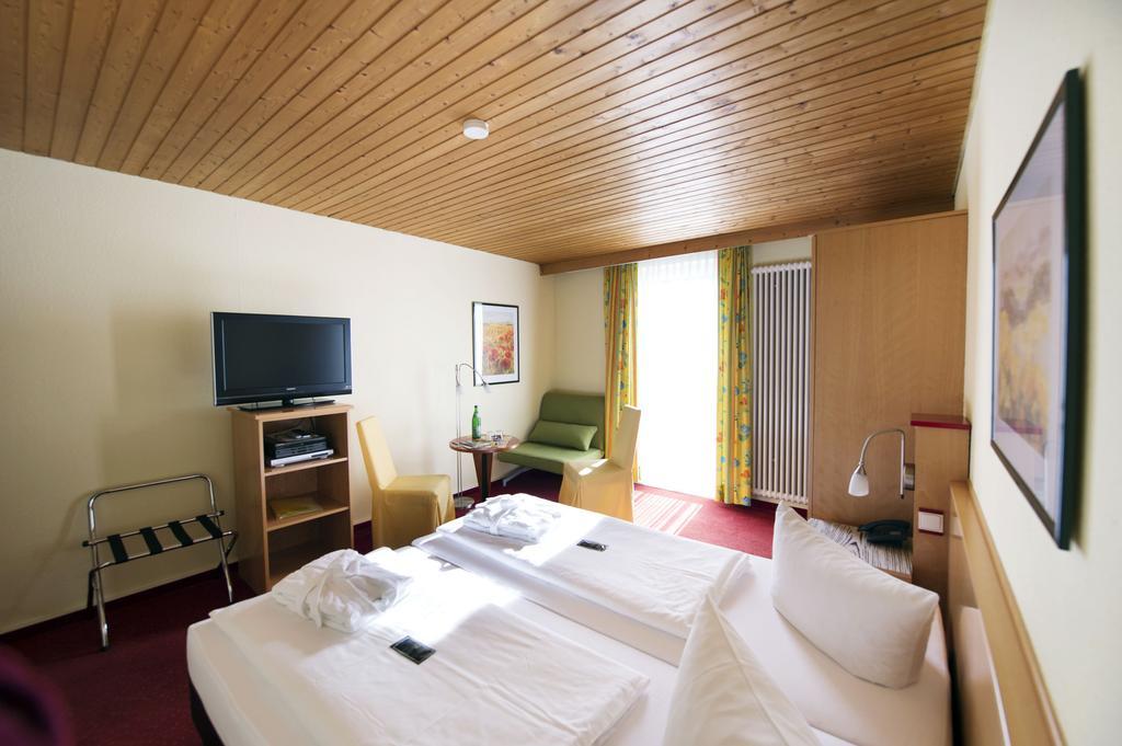 Hotel Garni Elegant Willingen  Chambre photo